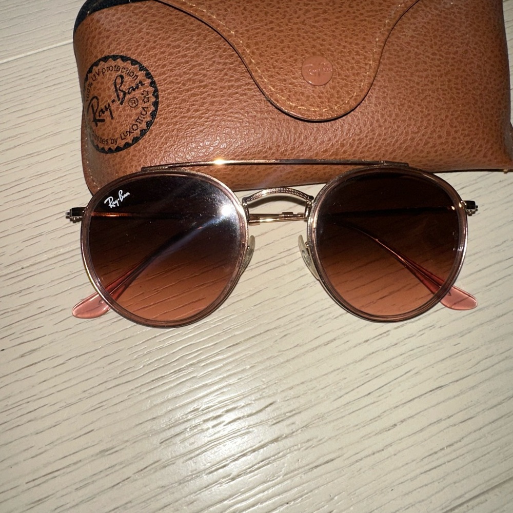 Ray-Ban Gold Sunglasses with Brown Case